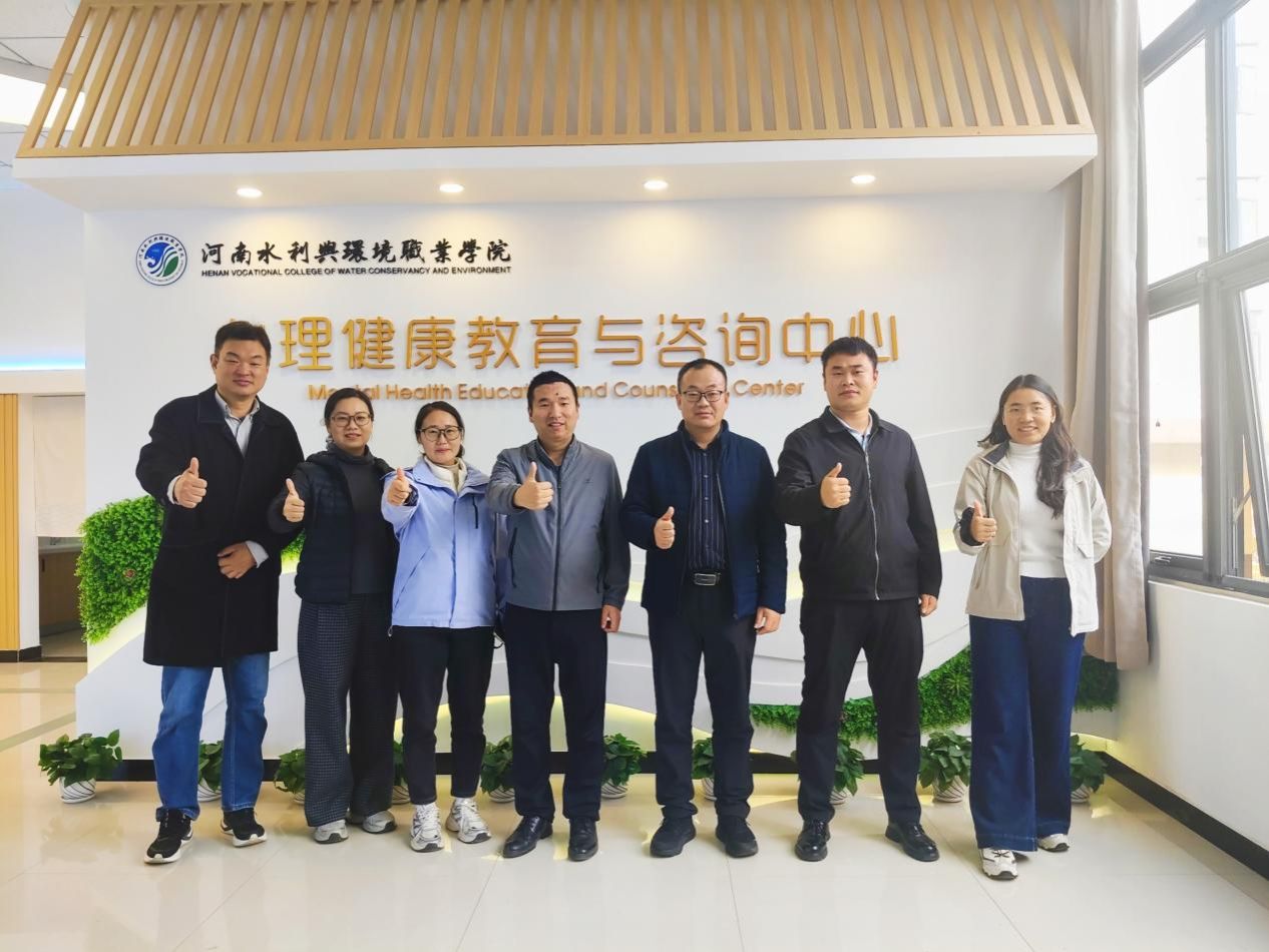 49844daab0446341d9ca1426a9cf4aaf